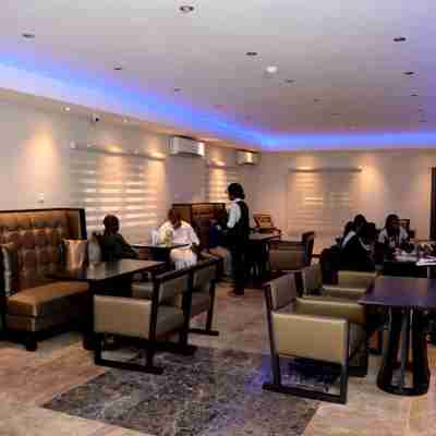 Check Inn Hotel Abuja Dining/Meeting Rooms
