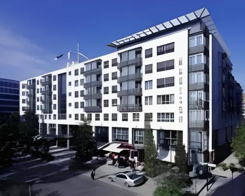 The Madison Hotel Hamburg Hotels near Baumwall underground station