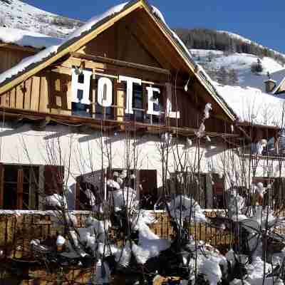 Auberge de la Forêt - Hôtel & Restaurant Hotel Exterior