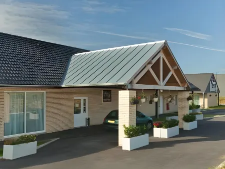 Hôtel Fleur de Lys Hazebrouck Отели в г. Бертан