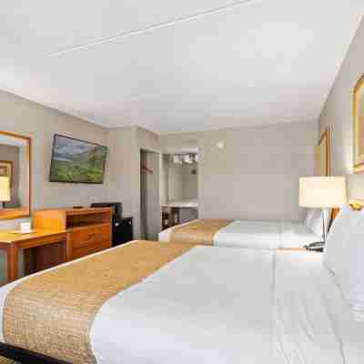 Travelodge by Wyndham Pueblo Rooms