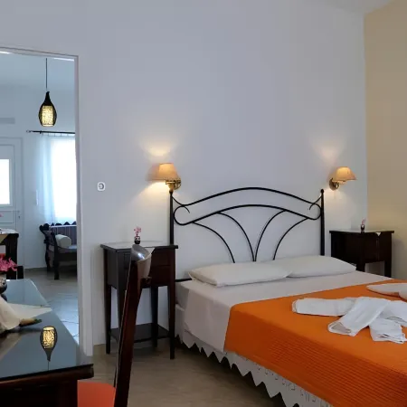 Tsakanos Apartments