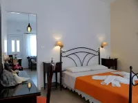 Tsakanos Apartments
