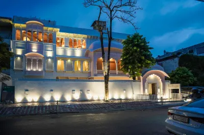 Dev Mahal - A Boutique Heritage Hotel Hotels near Hawa Mahal