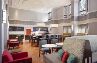 Hampton Inn & Suites Atlanta-Airport North - خدمة نقل من وإلى المطار