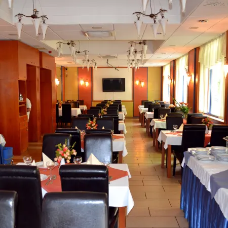 Hotel Veritas