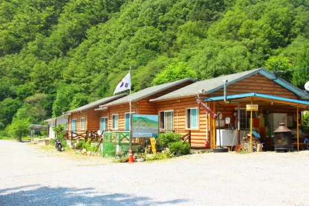 Yeongwol Byeolmaro Village Pension & Camping
