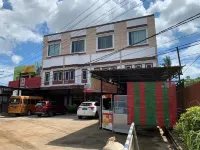 Hotel Baruga Hotel dekat Indomaret Kariango