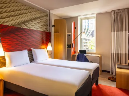 Ibis Rotterdam City Centre Отели рядом с достопримечательностью «Роттердамский университет Эразма»