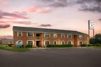 HomeTowne Studios Huntsville - Madison Hotels in Madison