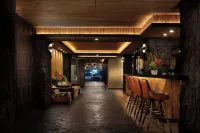 White Sands Hotel - bar