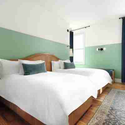 The Drayton Hotel Savannah, Curio Collection by Hilton Rooms