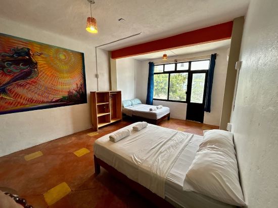 Hotel Manava