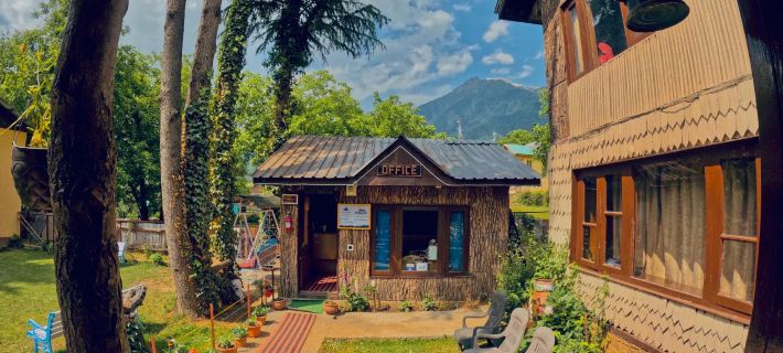 Brown Palace Hotels in Anantnag