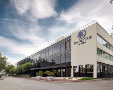 DoubleTree by Hilton Paris Bougival Hotels in Yvelines