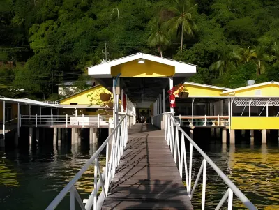 Banana Bay Marina Hotel di 