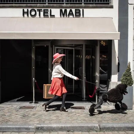 Mabi City Centre Hotel Отели рядом с достопримечательностью «Коммелквартир»