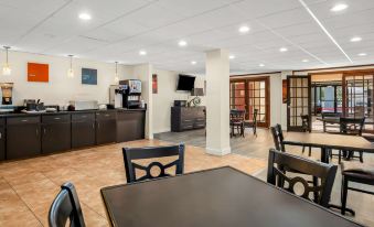 Quality Inn & Suites Lafayette