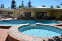 Glenelg Motel - piscina