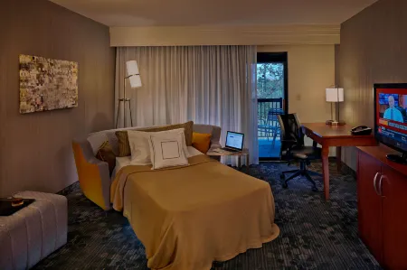 Courtyard by Marriott Providence Warwick