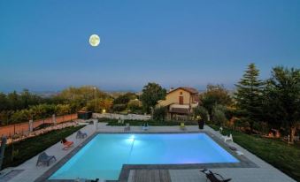 Belvilla by OYO Villa Tavullia with Swimming Pool