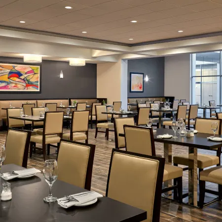 Delta Hotels Chicago Willowbrook