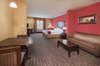 Holiday Inn Express & Suites Cleveland