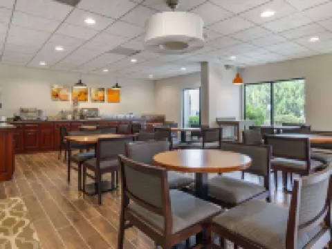 Comfort Inn & Suites Dahlonega University Area Hotels in Lumpkin County