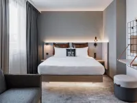 Moxy Hamburg City Hotels near Billstedt