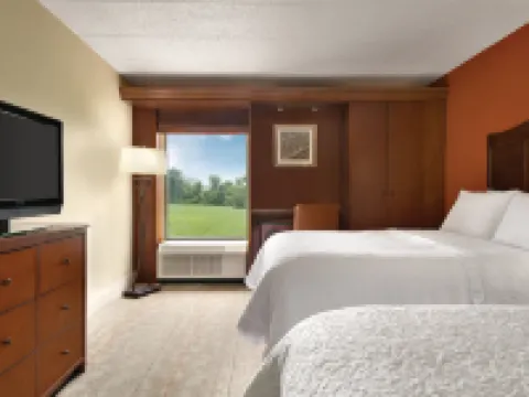 Hampton Inn Cincinnati-Kings Island Hotels in Mason