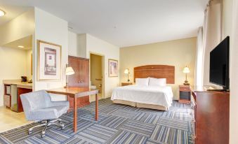 Hampton Inn & Suites Alexandria