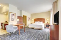 Hampton Inn & Suites Alexandria - parking