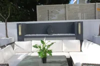 Cozy Camps Bay House with mountain and sea view