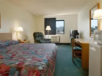 Super 8 by Wyndham Collinsville St. Louis Hotels in Collinsville