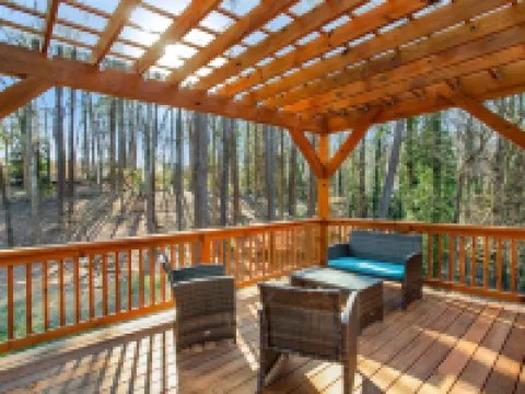 Beautiful home in the heart of Raleigh, perfect blend of convenience & comfort. Hotels in Wake County