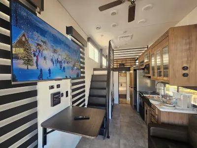 Sun Tiny House E
