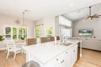 Newly Remodeled Pool Home with Players Club Access in Lely Resort!