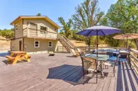 🛶 Cozy Creek Cabin near Yosemite & Bass Lake