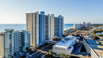 XLarge 2/2 Beachfront, 2 Kings, Sleeps 8, VIP Parkg, 5Pools, Gym, Fast Elevators Các khách sạn gần Student Breaks