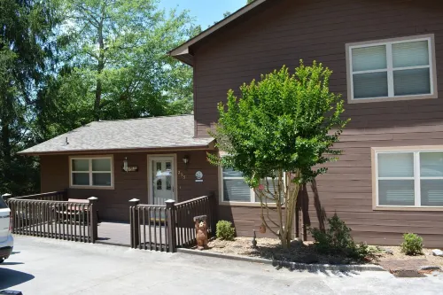 Sunset Dreams Norris Lake Front house/Deerfield Resort-sleeps 14/hot tub/slip