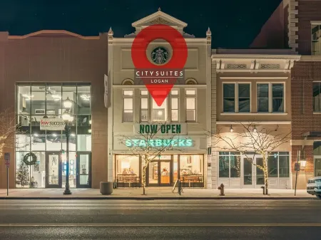 Sleeps 7 ~ Near Ice Rink ~ Netflix ~ Triple Bunk