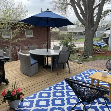 RARE FIND! 4BR, 2BA Home W/Deck/Grill/Fireplaces. Pet Friendly w/ fenced in BY