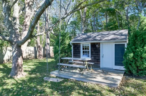 Newly Completed - Steps to Beach and Town Hotels in Amagansett