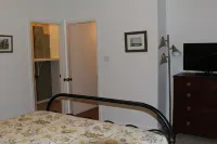 Stay in the Heart of Washington County between Austin & Houston Hotels near Ross Carroll Bennett House Bed & Breakfast