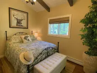 White Mountains Waterfront Chalet w/ Private Beach Hotels in Madison
