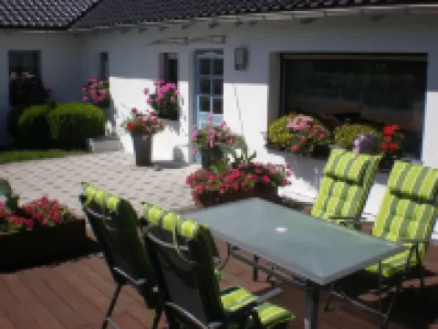 Modern and cozy vacation home completely renovated in 2023 Hoteles en Bad Brambach