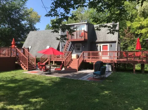 Relaxing, Cozy & Secluded One Loft Bedroom A-Frame w/ Wood Burning Pellet Stove
