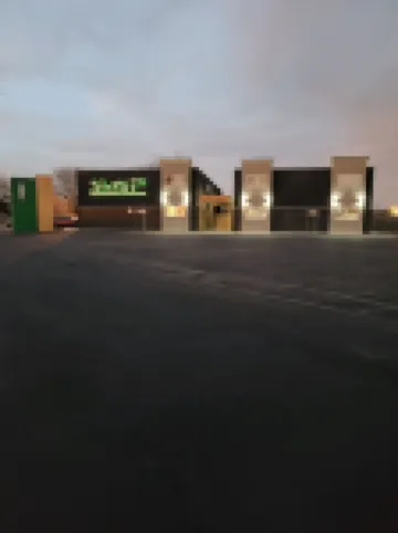 Beautiful Contemporary Suite #15