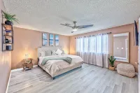 ☀ Luxury Family Vacation! Mini Golf - Heated Pool and Spa - RV Parking Hotels near Boulder City Dry Lake Bed