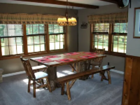 Spacious newly remodeled pet-friendly home